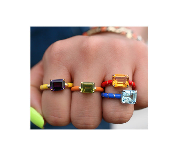 EMERALD CUT PERIDOT RING