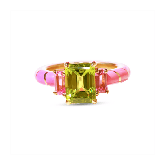 3 stone ring peridot and sapphires set in yellow 18k gold and ceramic