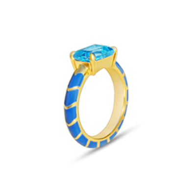 EMERALD CUT BLUE TOPAZ SET IN 18K GOLD